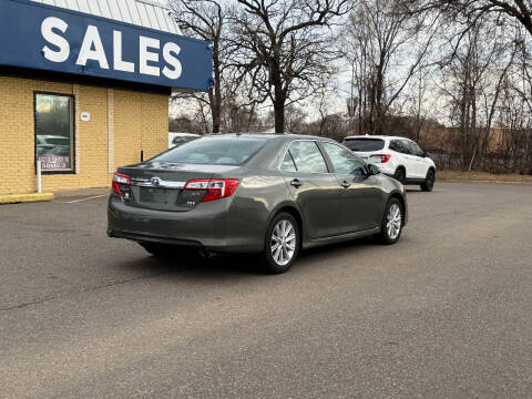 2014 Toyota Camry Hybrid XLE