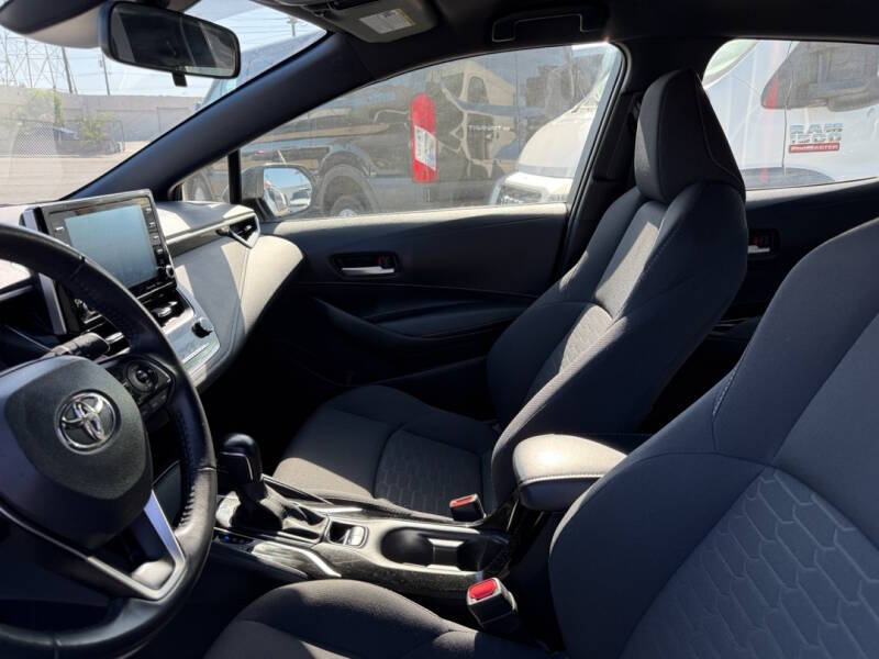 2022 Toyota Corolla Hatchback SE