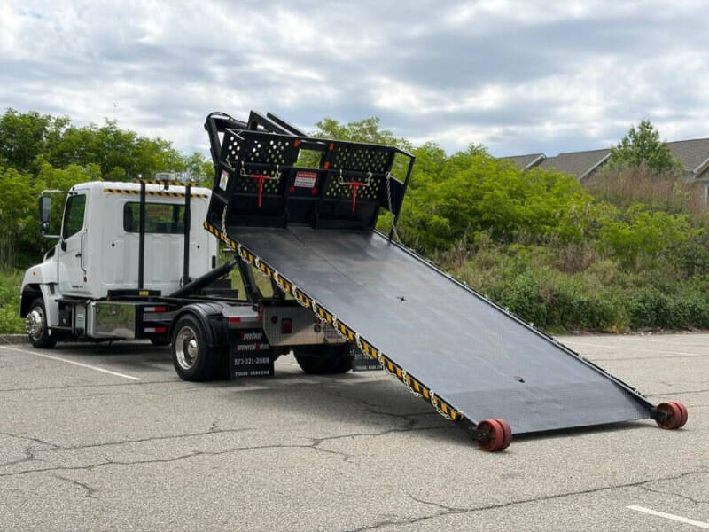 2019 Hino 268A