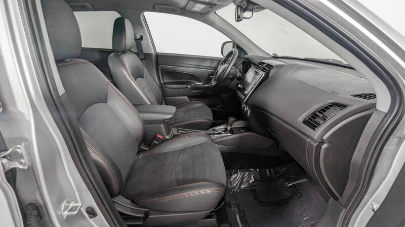 2024 Mitsubishi Outlander Sport SE