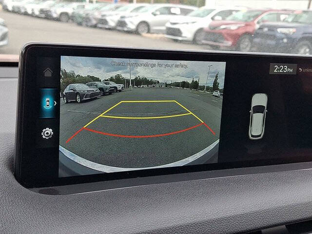 2025 Genesis GV70 2.5T Standard