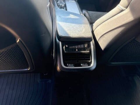 2019 Volvo XC90 T6 R-Design