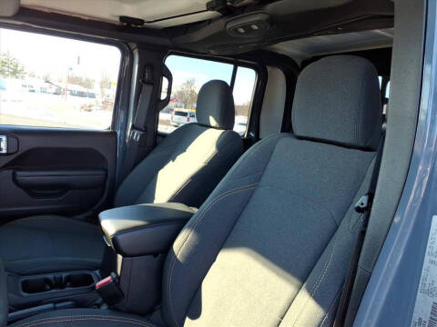 2024 Jeep Gladiator Sport