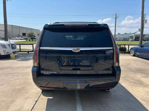 2019 Cadillac Escalade Luxury