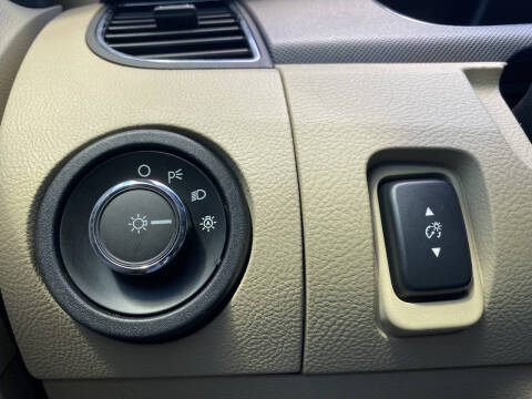 2016 Ford Taurus SE