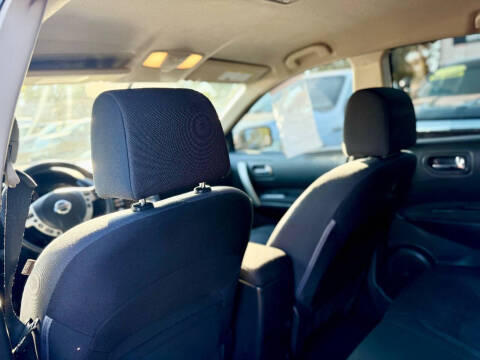 2015 Nissan Rogue Select S