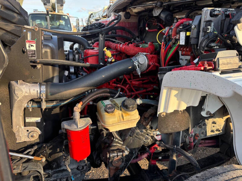 2015 Freightliner M2 106