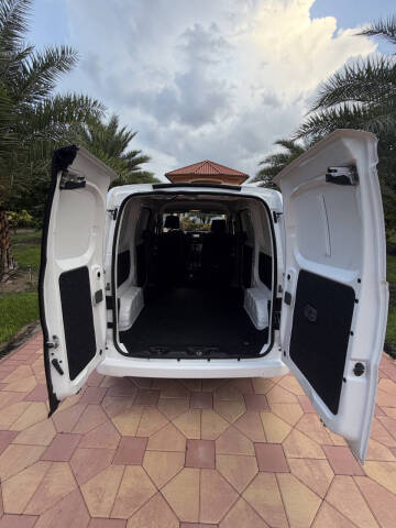 2019 Nissan NV200 SV