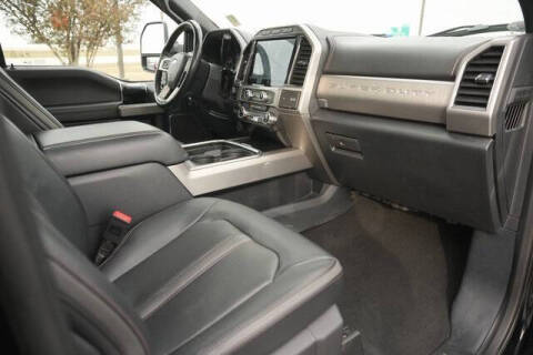 2022 Ford F-450 Super Duty Platinum