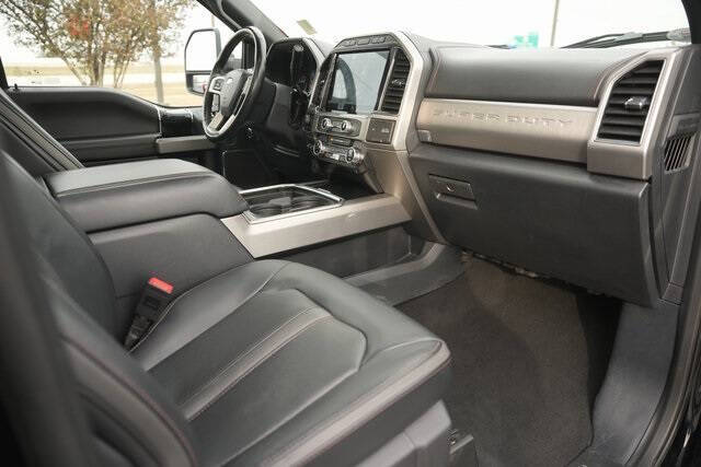 2022 Ford F-450 Super Duty Platinum