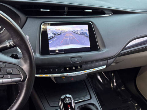 2022 Cadillac XT4 Luxury