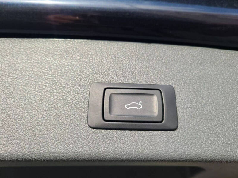 2015 Audi Q5 2.0T quattro Premium Plus