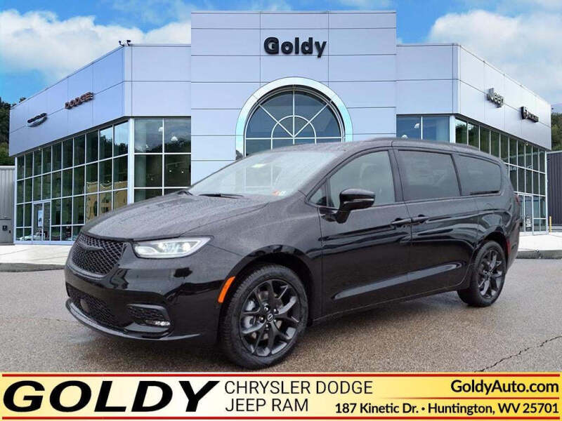 2026 Chrysler Pacifica Limited's photo