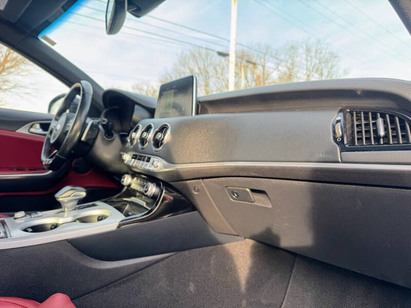 2018 Kia Stinger GT2