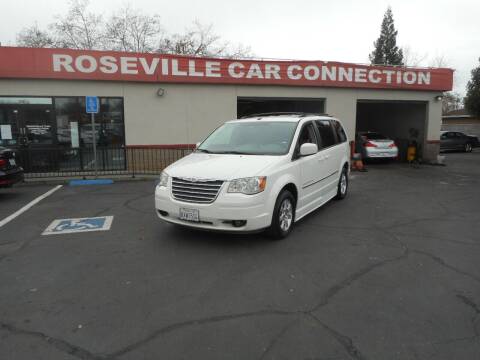 2009 Chrysler Town and Country for sale at ROSEVILLE CAR CONNECTION in Roseville CA