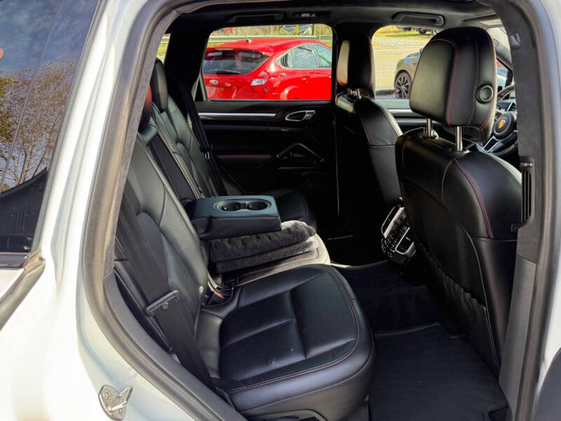 2017 Porsche Cayenne Turbo