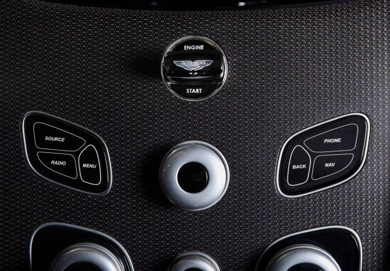 2017 Aston Martin V12 Vantage S Roadster