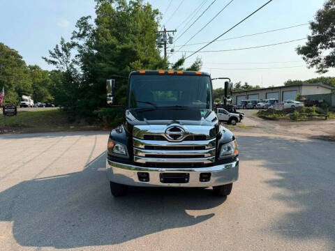 2025 Hino L6