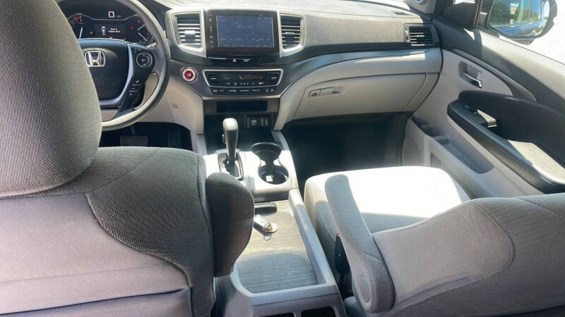 2017 Honda Pilot EX