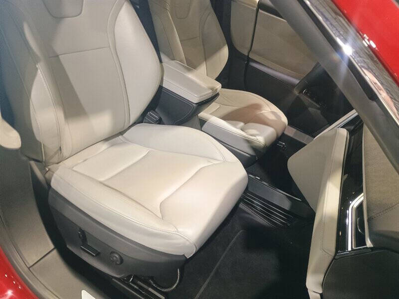 2016 Tesla Model S 70