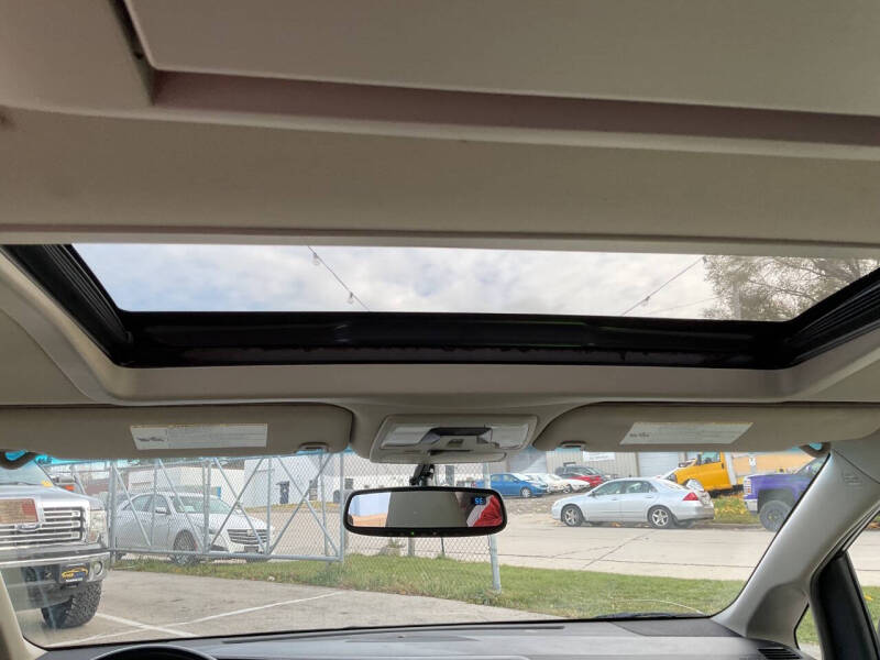 2015 Toyota Sienna XLE Premium 8-Passenger