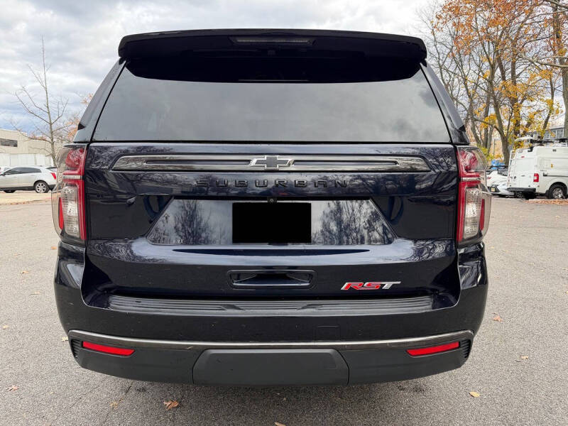 2021 Chevrolet Suburban RST