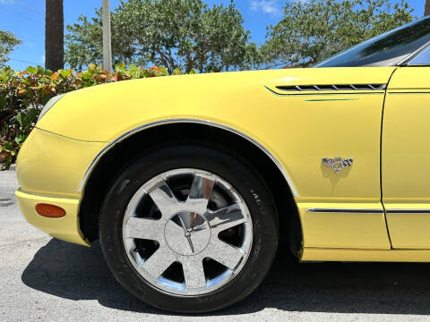 2002 Ford Thunderbird Deluxe