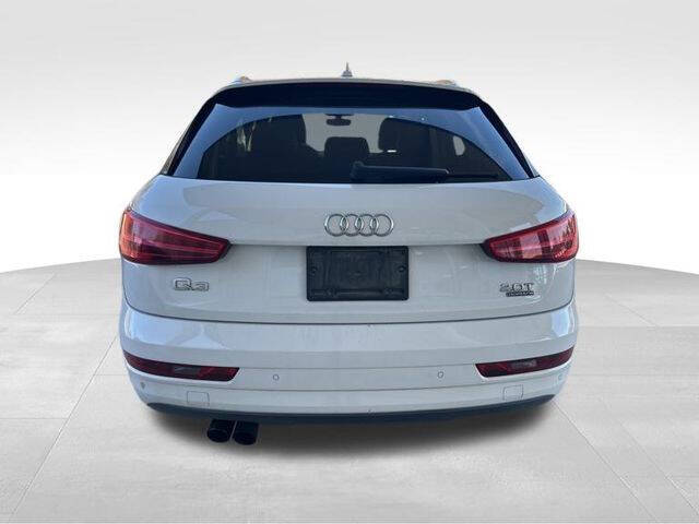 2016 Audi Q3 2.0T quattro Premium Plus