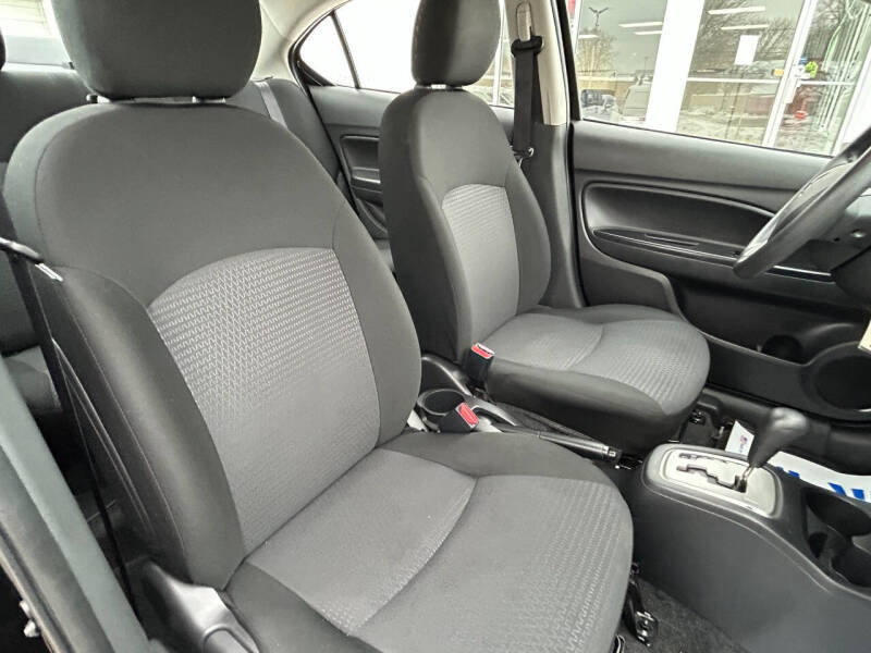 2024 Mitsubishi Mirage G4 ES