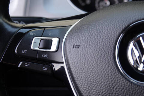 2016 Volkswagen Golf TSI S
