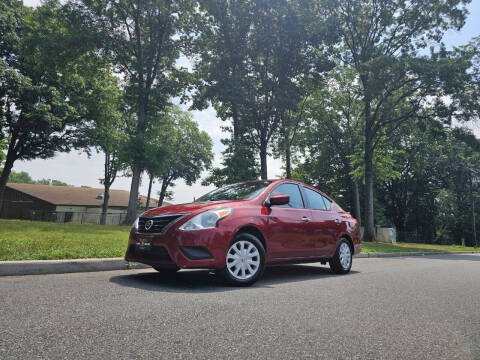 2018 Nissan Versa SV