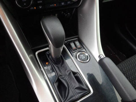 2023 Mitsubishi Eclipse Cross LE