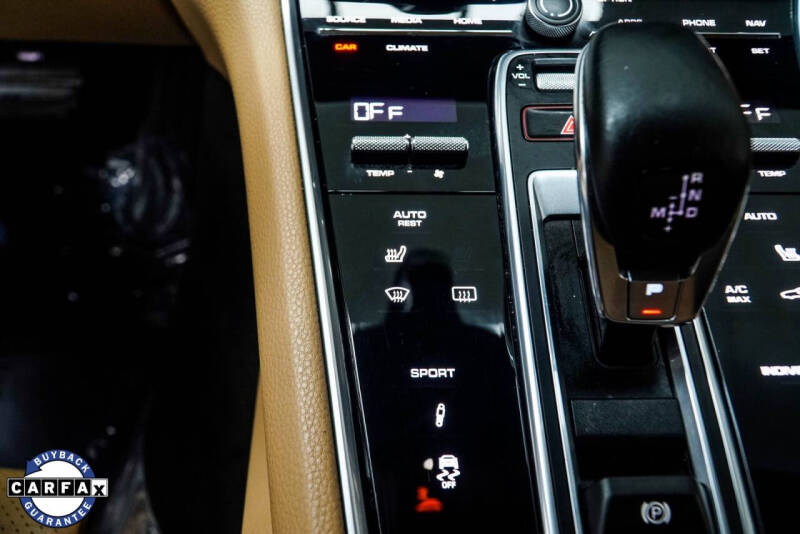 2018 Porsche Panamera