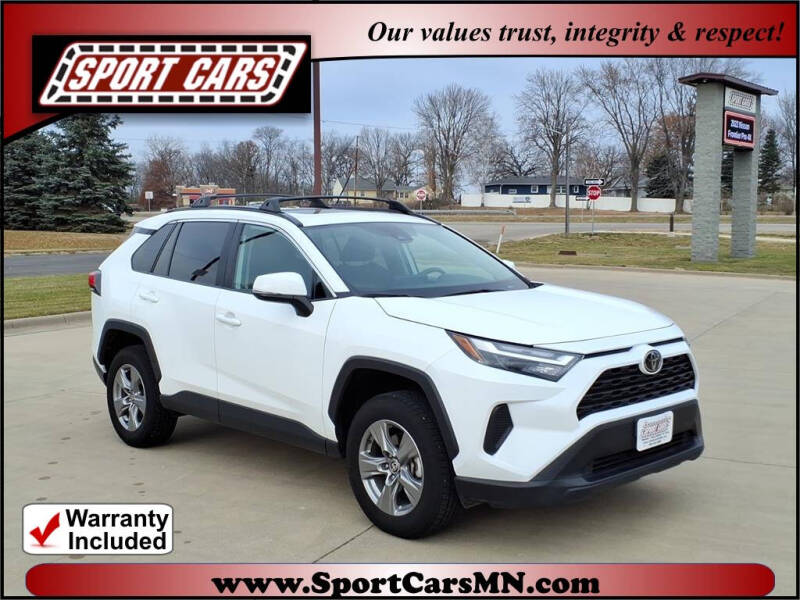 2024 Toyota RAV4 XLE's photo