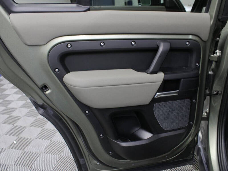 2020 Land Rover Defender 110 S