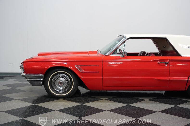 1965 Ford Thunderbird