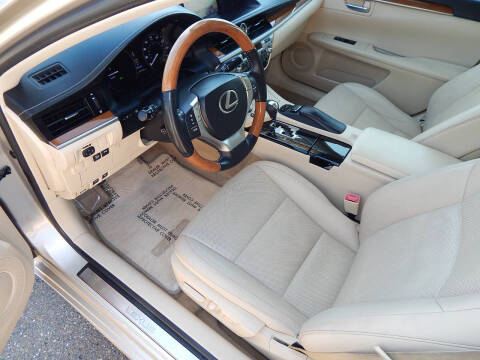 2013 Lexus ES 300h