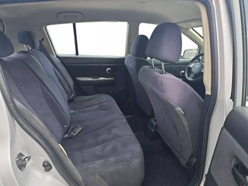 2008 Nissan Versa 1.8 S