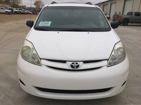 2006 Toyota Sienna for sale at Star Motors in Brookings SD