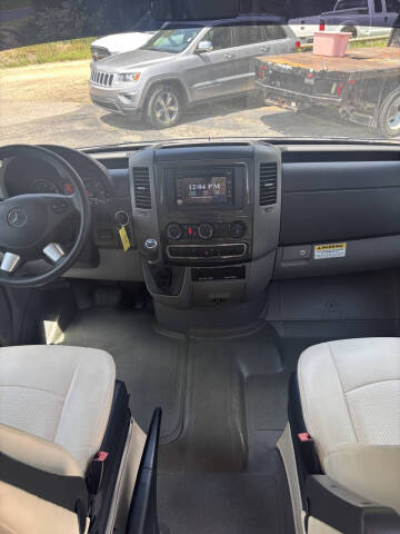 2015 Winnebago ERA BM170X