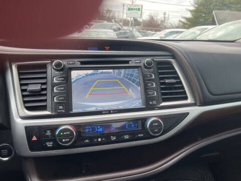 2015 Toyota Highlander Limited Platinum