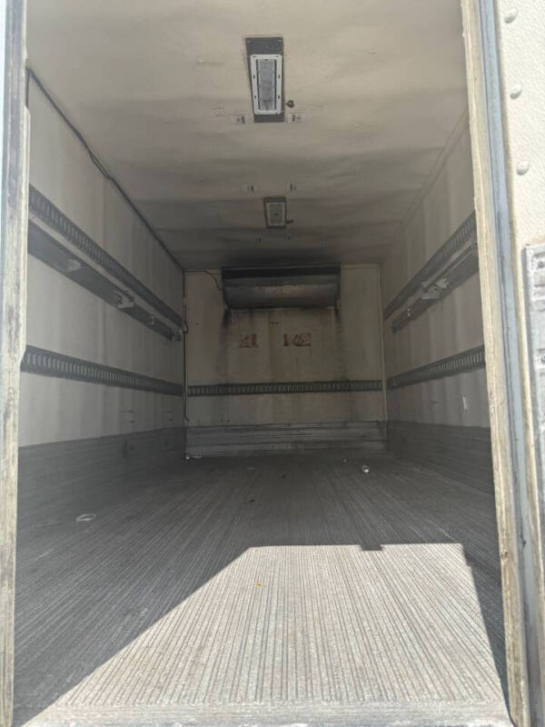 2020 Hino 195