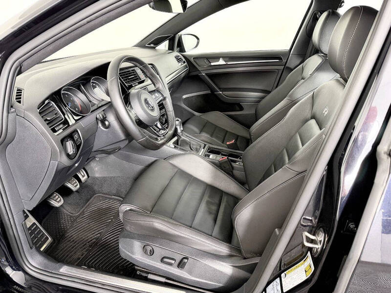 2017 Volkswagen Golf R 4Motion
