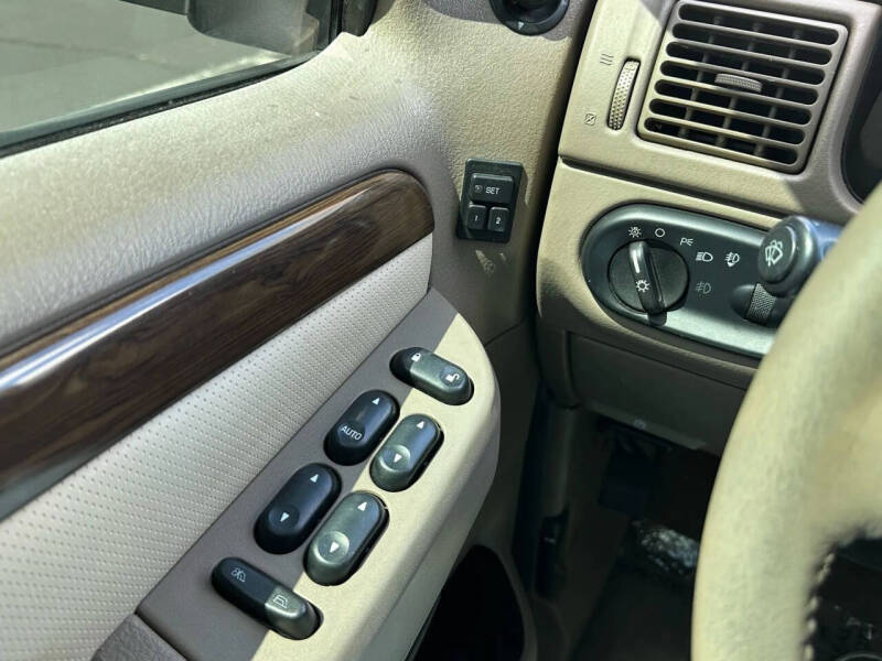 2004 Ford Explorer Eddie Bauer