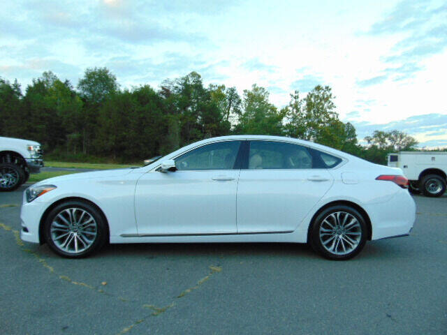 2015 Hyundai Genesis for sale at E & M AUTO SALES in Locust Grove VA
