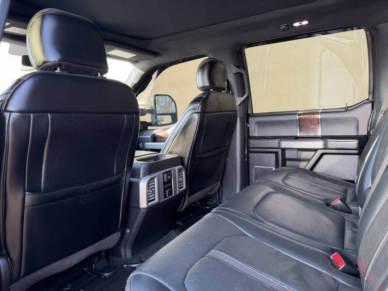 2017 Ford F-350 Super Duty Platinum