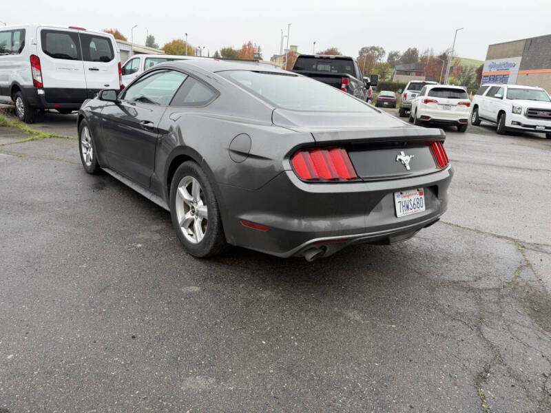2015 Ford Mustang V6