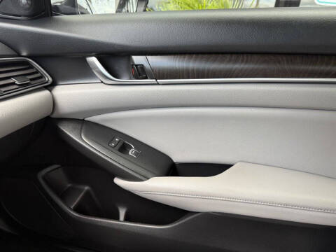 2018 Honda Accord Hybrid Touring