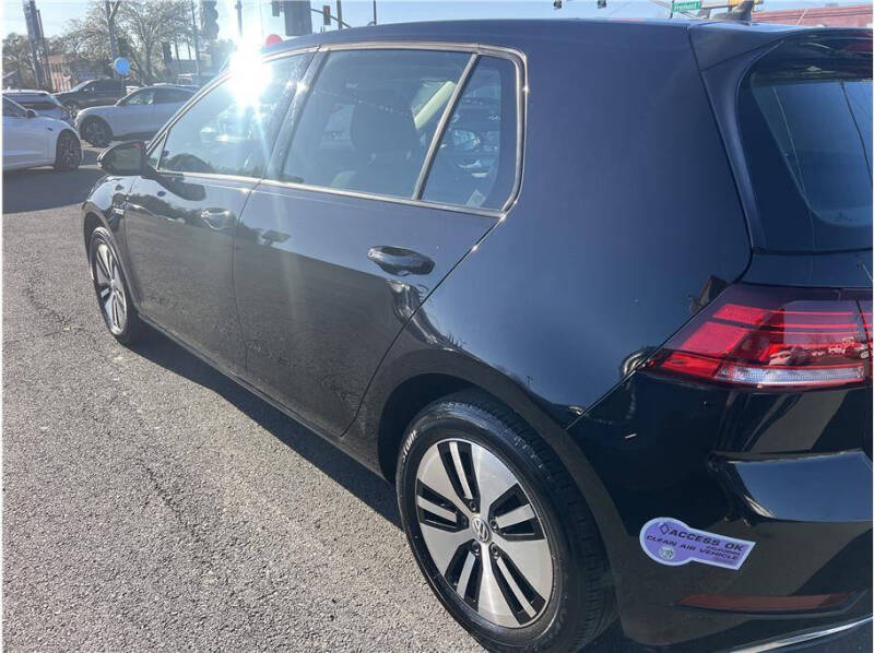 2019 Volkswagen e-Golf SE