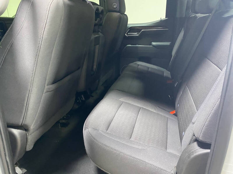 2024 GMC Sierra 1500 Elevation Standard